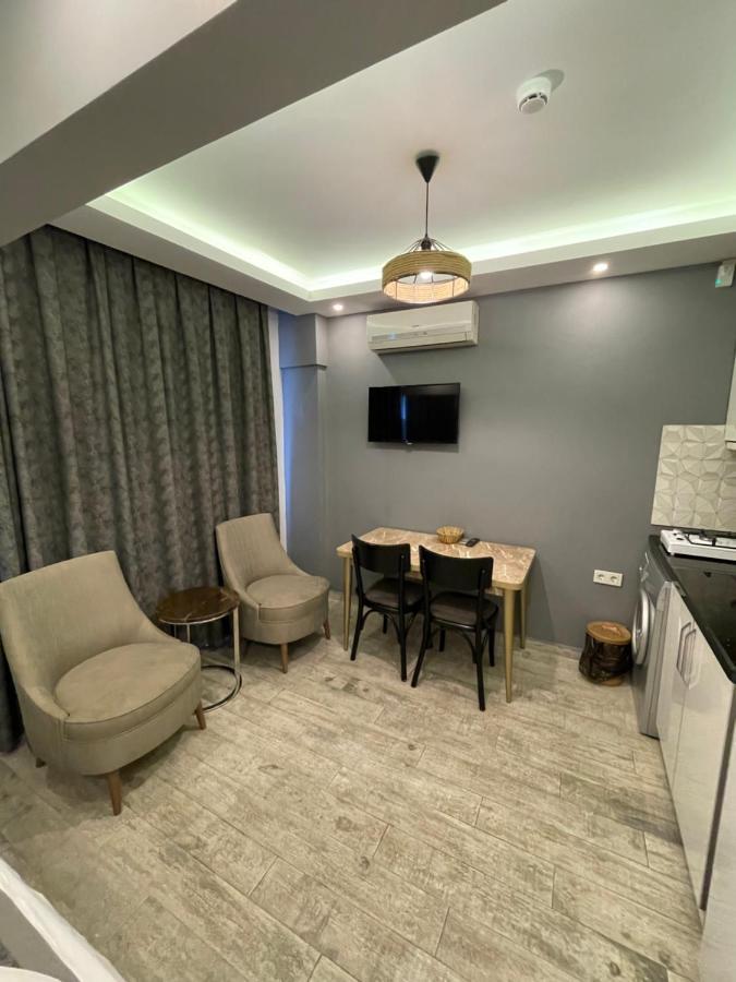 Aparthotel Arat *